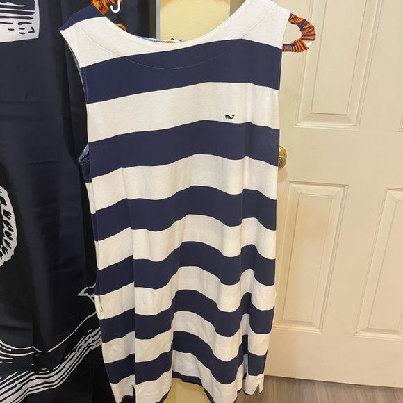 Vineyard Vines Dresses & Skirts - Vineyard Vines X Target Shift Dress